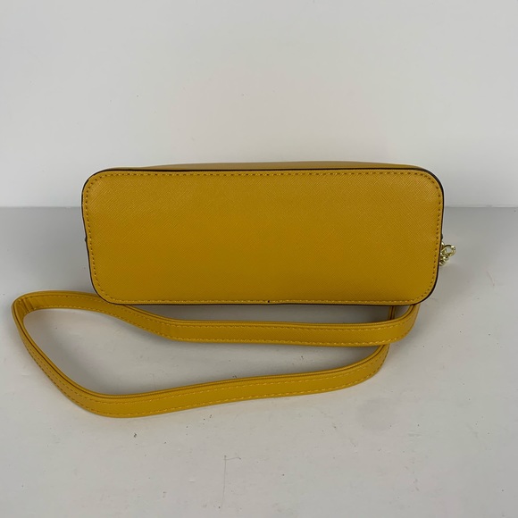 Steve Madden Maggie dome crossbody bag mustard - Picture 5 of 7